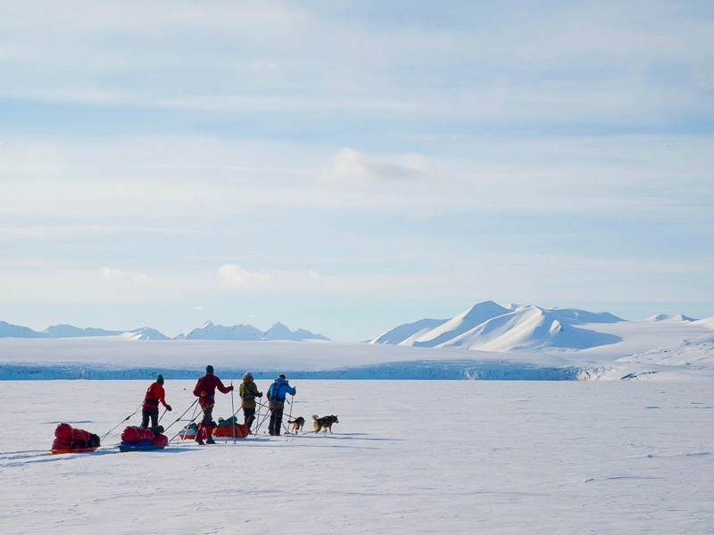 Arctic Challenge – on the move Arctic expedition Svalbard