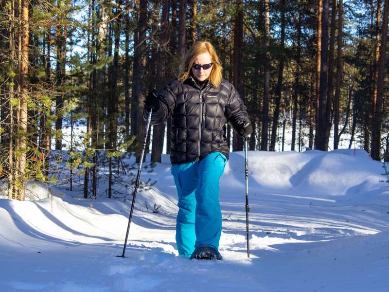 Finland-snowshoe-front