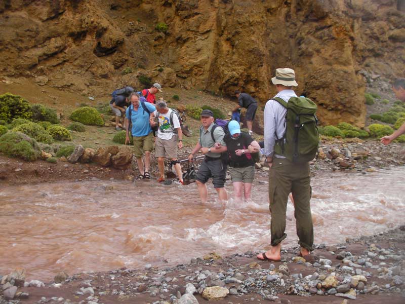 Morocco Mgoun – river crossing River crossing, Mgoun trek Morocco