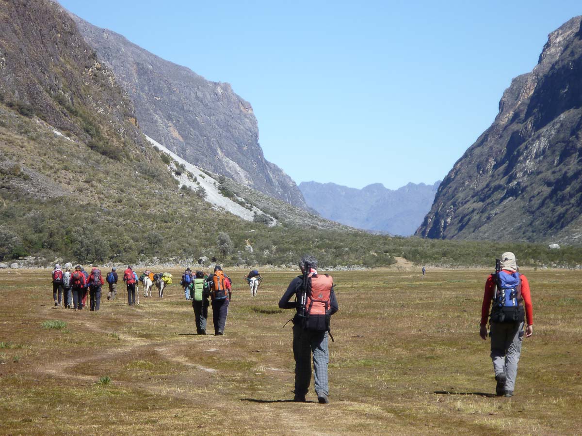 Valley flatlands - Santa Cruz trek